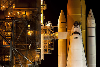 Illustration for article titled The Space Shuttle's last blaze of glory on the launch pad
